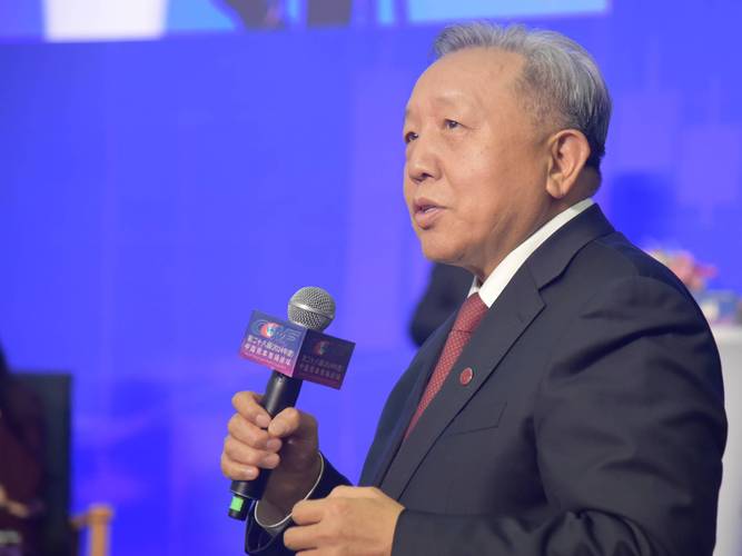 吴晓求谈互联网理财受欢迎原因，竟是这些深层次因素？