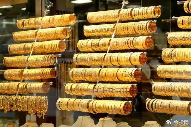 3月26日大部分金店金价微涨，铂金价格上涨，回收价也微涨