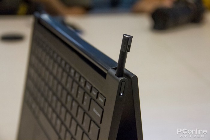 360度旋转电脑_联想YOGAC940变形笔记本_360度翻转笔记本电脑