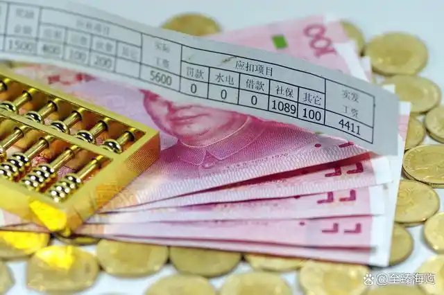 手里有10万闲钱，理财还是存定期？内行人给你分析优缺点