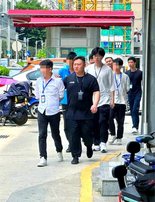 特大荐股诈骗团伙落网！10 倍配资骗股民500 余万