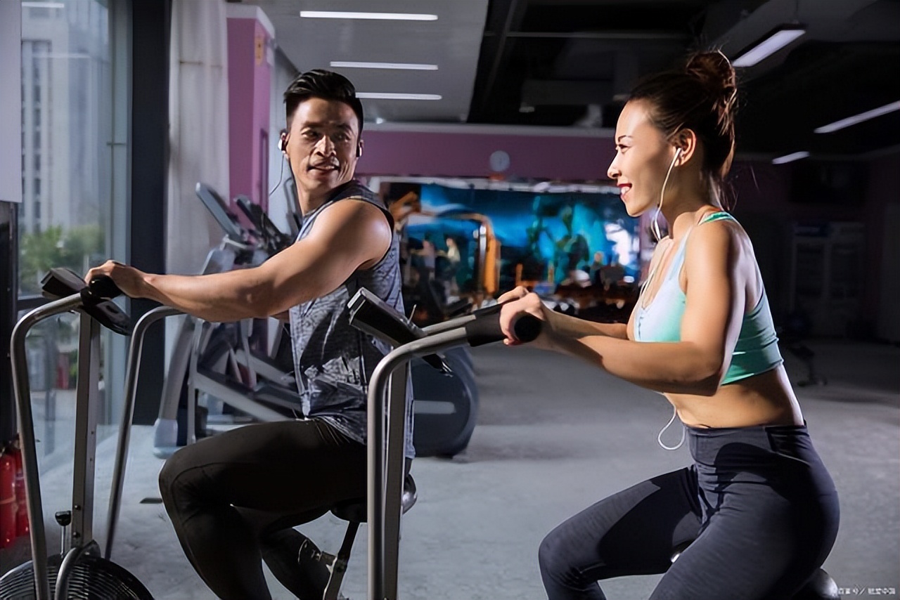 现金健康知识技能更珍贵_房产泡沫破裂 理财_未来不再以房子车子为财富象征