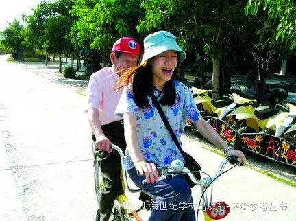 杨振宁与翁帆锡婚_杨振宁与翁帆婚姻生活_翁帆与杨振宁的性笑话