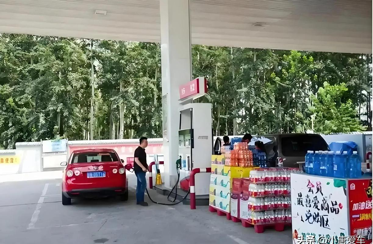绍兴镜湖石油加油站92号汽油价格曝光，比两桶油便宜不少