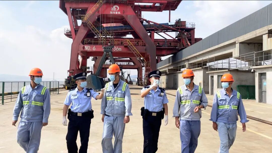 宁波舟山港一带一路航线_舟山自贸区的前景_金塘港区集装箱吞吐量增长
